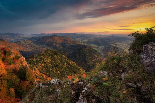 Vacker Solnedgång Pieninybergen Hösten Polen — Stockfoto