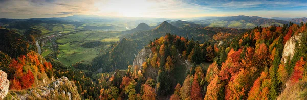 Sonbaharda Pieniny Dağları Nda Güzel Bir Günbatımı Polonya — Stok fotoğraf