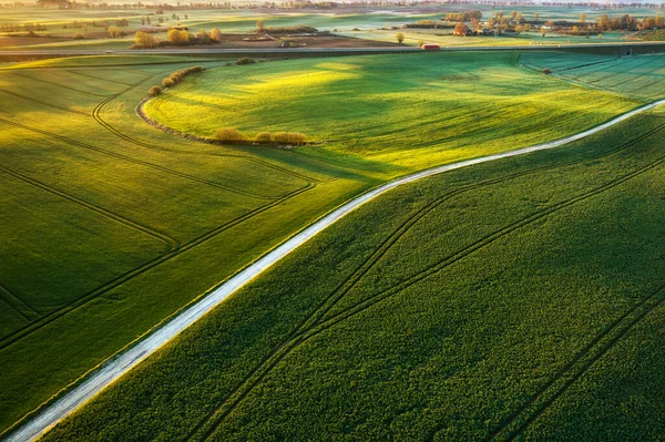 春季波兰北部绿地的空中景观 — 图库照片