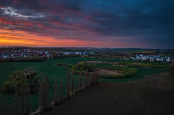 Atemberaubender Sonnenuntergang Über Den Frühlingsfeldern Von Rotmanka Polen — Stockfoto