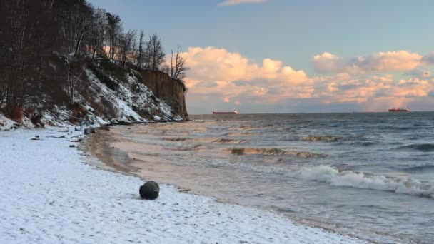 Piękny Krajobraz Klifu Gdyni Orowo Śnieżnej Zimie Morze Bałtyckie Polska — Wideo stockowe