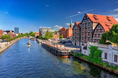 Bydgoszcz, Polonya - 3 Haziran 2023: Bydgoszcz şehir merkezinin mimarisi.