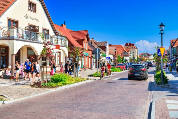 Leba Πολωνία Ιουνίου 2023 Τουρίστες Στο Δρόμο Της Πόλης Leba — Φωτογραφία Αρχείου