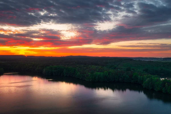 Ідилічний Захід Сонця Над Озером Польщі — стокове фото