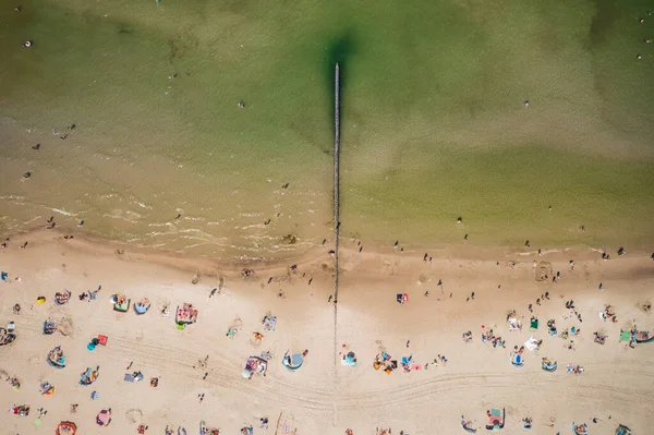 ポーランドのバルト海のレバノンの夏のビーチの空中風景 — ストック写真