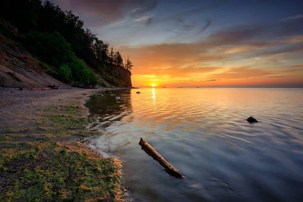 Ανατολή Ηλίου Στη Βαλτική Θάλασσα Στην Gdynia Orlowo Πολωνία — Φωτογραφία Αρχείου