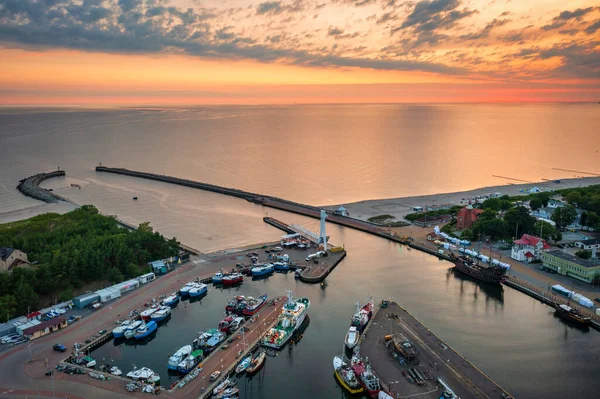 Gyönyörű Napkelte Ustka Város Felett Balti Tenger Mellett Lengyelország — Stock Fotó