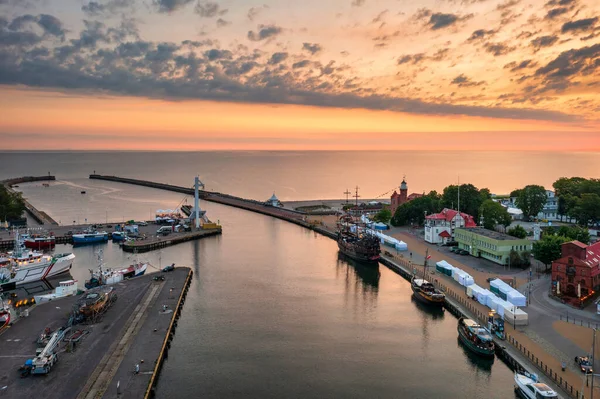 Polonya Nın Baltık Denizi Kıyısındaki Ustka Kasabasında Güzel Bir Gün — Stok fotoğraf