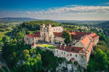 Benedictine Manastırı Tyniec 'te Vistula Nehri, Polonya