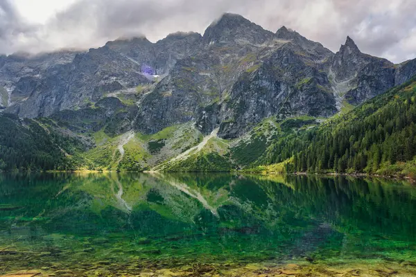 Hermoso Lago Eye Sea Las Montañas Tatra Polonia —  Fotos de Stock