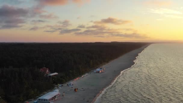 Itämeren Ranta Sztutowossa Auringonlaskun Aikaan Puola — kuvapankkivideo