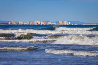 Valencia, İspanya Playa de las Arenas plajının güzel manzarası