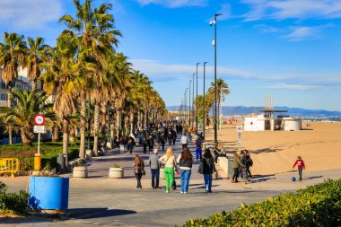 Valencia, İspanya - 22 Ocak 2023: Valencia, İspanya 'daki Playa de las Arenas plajı.
