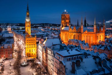 Kışın Gdansk 'taki güzel ana şehrin hava manzarası, Polonya