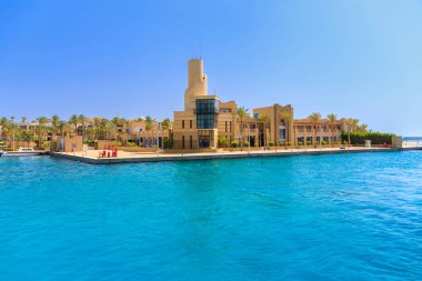 Mısır, Afrika 'daki Ghalib Limanı' nda Kızıl Deniz 'in güzel manzarası.