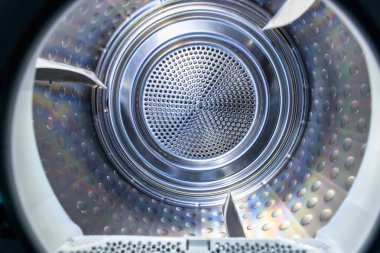 Elektrikli kurutucunun varilinin içi.