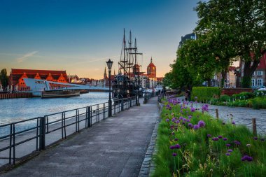 Motlawa nehri, Polonya 'nın ana şehri Gdansk' ın havadan manzarası.