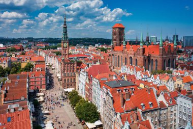 Yazın ana şehir Gdansk 'ın havadan manzarası, Polonya.