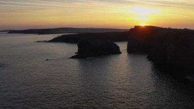 Kilkee Cliffs Sunrise, Co. Clare, İrlanda