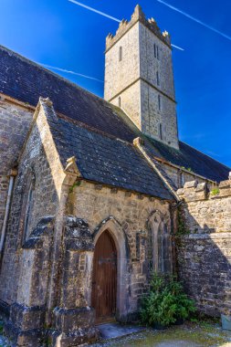 Tarihi Adare Abbey 'in mimarisi yazın Co. Limerick, İrlanda