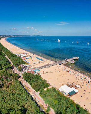 Gdansk Brzezno 'daki Baltık Denizi manzarası Polonya' daki yelkenli geçit töreninde.