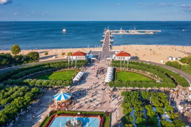 Baltık Denizi, Polonya 'da Sopot' un güzel yaz manzarası.