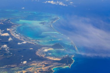 Bahama Adası'Atlas Okyanusu nda havadan görünümü