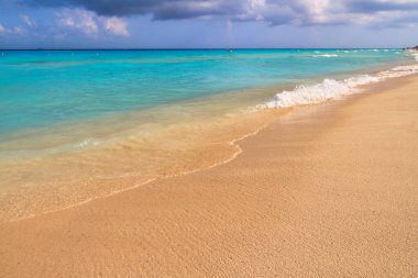 Karayip Denizi Playa del Carmen, Meksika kumsalda