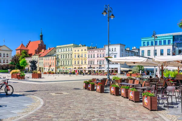Bydgoszcz, Polonya - 20 Temmuz 2024: Bydgoszcz şehir merkezinin mimarisi.