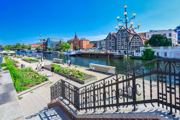 Bydgoszcz, Polonya - 20 Temmuz 2024: Bydgoszcz şehir merkezinin mimarisi.