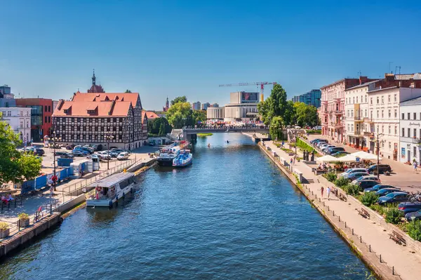 Bydgoszcz, Polonya - 20 Temmuz 2024: Bydgoszcz şehir merkezinin mimarisi.
