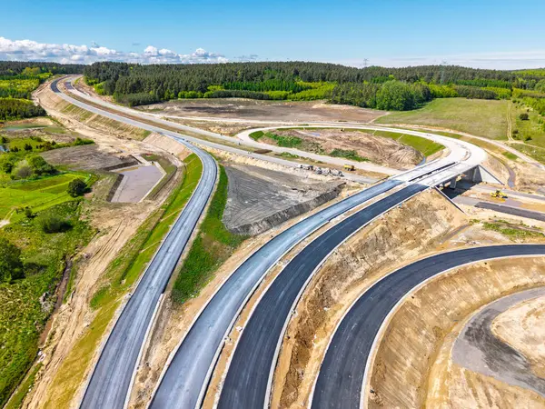 Pomerania 'daki Tricity Metropolitan çevre yolunun inşaatı. Polonya