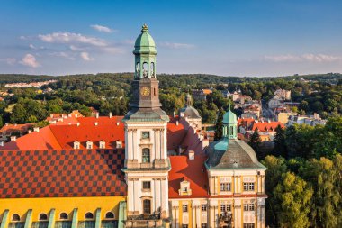 Polonya 'nın Trzebnica kentindeki St. Jadwiga Bazilikası ve Sığınağı