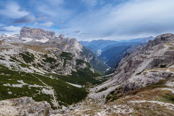 Uitzicht Valleien Hoge Bergen Dolomieten Dolomieten Alpen Tre Cime Lavaredo — Stockfoto