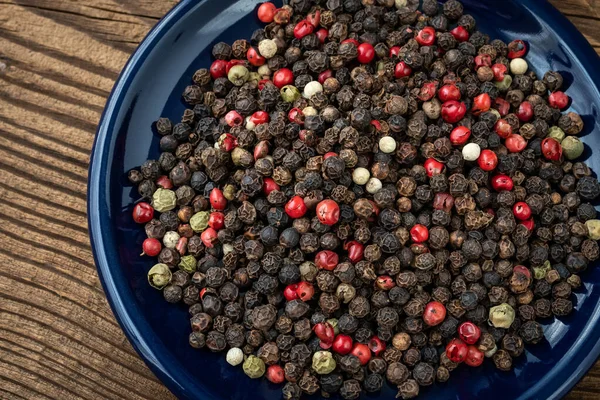多色のコショウコーン カラフルな穀物の混合物 — ストック写真