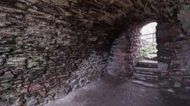 Şatonun taş mahzeni Çek Cumhuriyeti 'nin Zubstejn kentini harabeye çevirdi