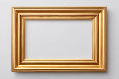 Beyaz bir duvarda sergilenen zarif altın çerçeve sanat veya fotoğraf sergisi için klasik ve sofistike bir ortam sağlıyor. Yapay zeka üretken