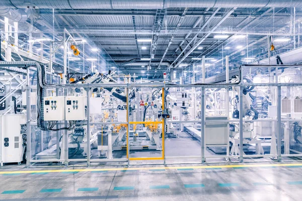 Araba Fabrikasındaki Robotlar — Stok fotoğraf