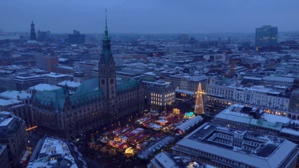 Vista Aérea Mercado Natal Histórico Iluminado Rathausmarkt Centro Hamburgo Alemanha — Vídeo de Stock