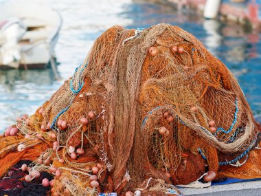 Yığın ticari balık ağları ve solungaç ağları, Balıkçı Terminali,