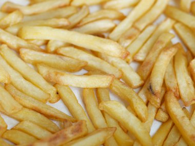 Patates kızartması, atıştırmalık, çıtır patates, tuzlu. Fast food ya da abur cubur sağlıksız bir kavram..