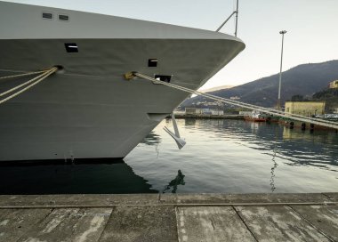 Harbour İtalya askeri gemi