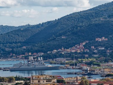 İtalya 'daki La Spezia' da donanma gemileri