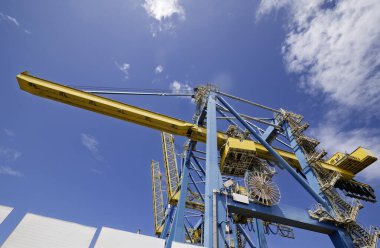 Kazablanka Limanı 'nda vinç