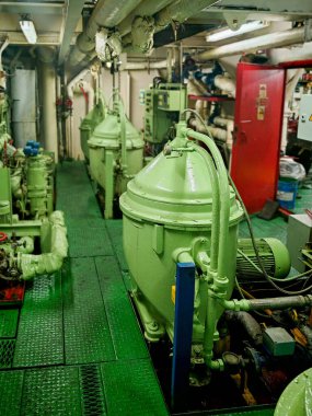  Makine Odası Boşluğu, Temizleme Odası