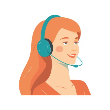 Beyazların üzerinde başını kullanırken gülümseyen genç bir kadın.