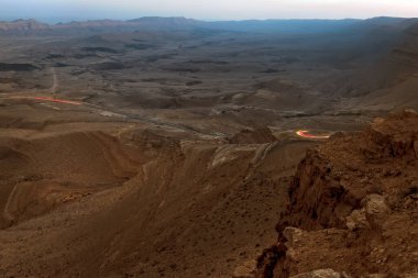 İsrail, Makhteshim Ülkesi. Yeruham Krateri 'nden gece yolu..