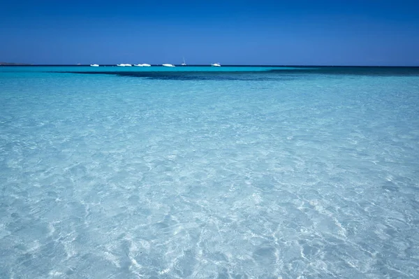 Slavná Pláž Cinta Krásnou Vodou San Theodoro Sardinii Itálie — Stock fotografie