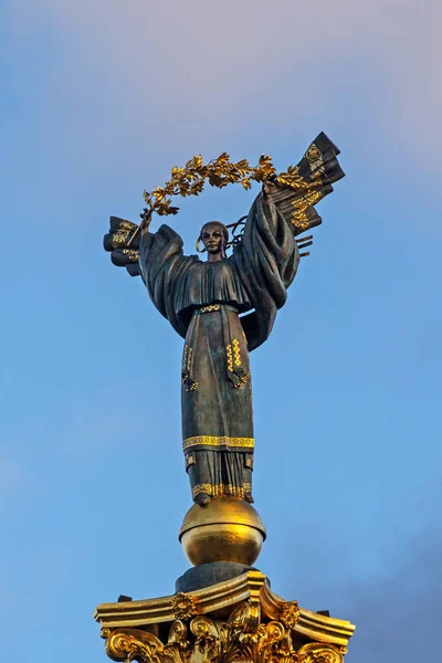 Kyiv Ukraina November 2022 Independence Monument Maidan Nazalezhnosti Kyiv – stockfoto