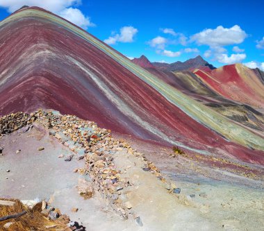 Gökkuşağı Dağı (Montana de Siete Colores) Vinicunca, Cusco Bölgesi, Peru.